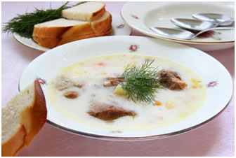 Сырный суп с тушенкой